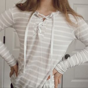 Moa Moa Laced up long sleeve